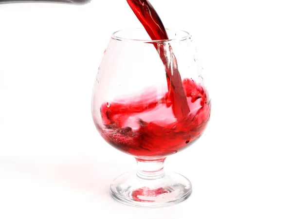 Elegant Red Wine Splash Pattern Poured Glass — Stock Photo, Image