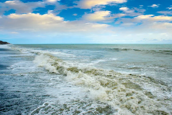 Sandy Pebble Beach Stormy Waves Sea — Stock Photo, Image