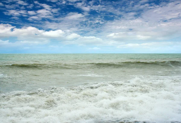 Sandy Pebble Beach Stormy Waves Sea — Stock Photo, Image