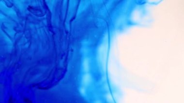 Ne zaman mürekkep damlacıkları karıştırma sıvı süslü desen