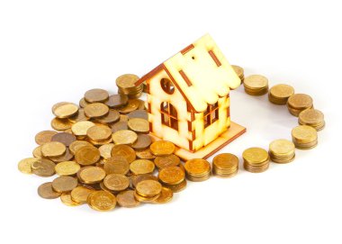 bir yığın Rus ruble ve ahşap bir ev ipotek bir sembolü olarak