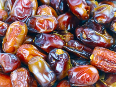 güzel taze tropikal hurma meyvelerini kurutulmuş