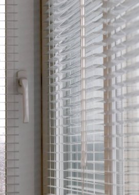 rarainy hava ve cam windows plastik Panjur ile plastik blindsiny hava ve cam pencereli