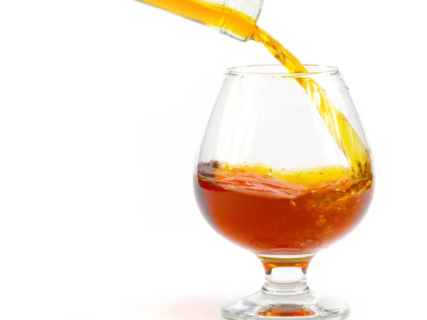 Strong Liquor Pouring Glass Creates Elegant Bursts — Stock Photo, Image