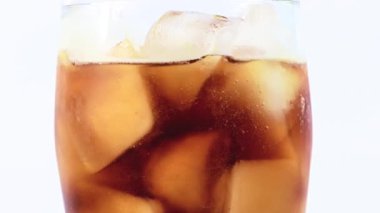 buz çok bir bardak ferahlatıcı limonata