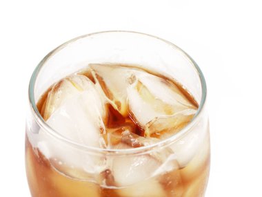 buz çok bir bardak ferahlatıcı limonata