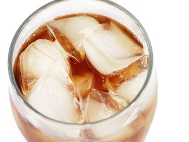 buz çok bir bardak ferahlatıcı limonata