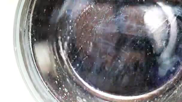 Vêtements Dans Tambour Rotatif Machine Laver — Video