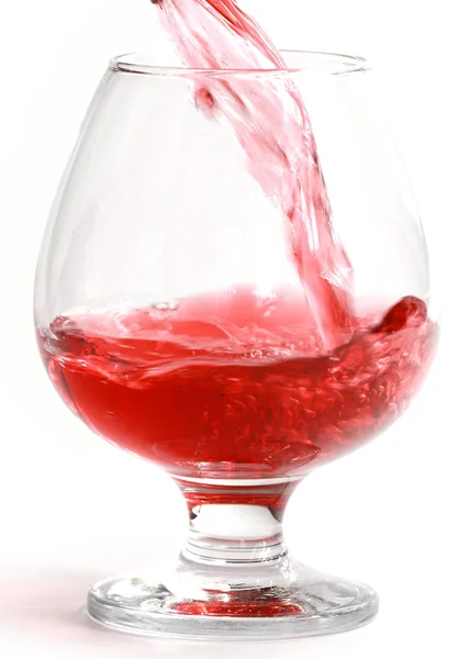 Flusso Vino Rosso Quando Versa Bicchiere Bere — Foto Stock