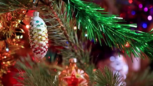 Krásné Skleněné Hračky Vánočním Stromku — Stock video