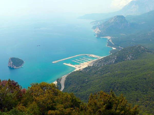 Águas Límpidas Mar Mediterrâneo Litoral Cidade Antalya Turquia — Fotografia de Stock