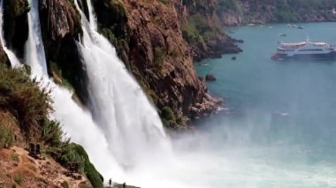 park Aşağı Duden şehir Antalya Türkiye'de şelale fırtınalı güçlü dere