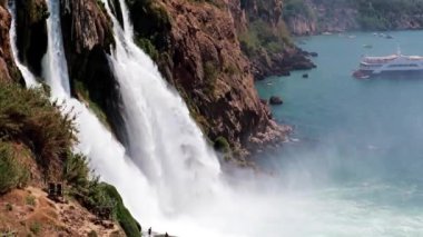 park Aşağı Duden şehir Antalya Türkiye'de şelale fırtınalı güçlü dere