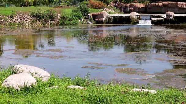 Park Mit Wasserfall Unteren Duden Wohngebiet Lara Stadt Antalya Türkei — Stockvideo