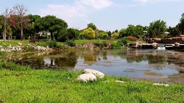 Park Mit Wasserfall Unteren Duden Wohngebiet Lara Stadt Antalya Türkei — Stockvideo