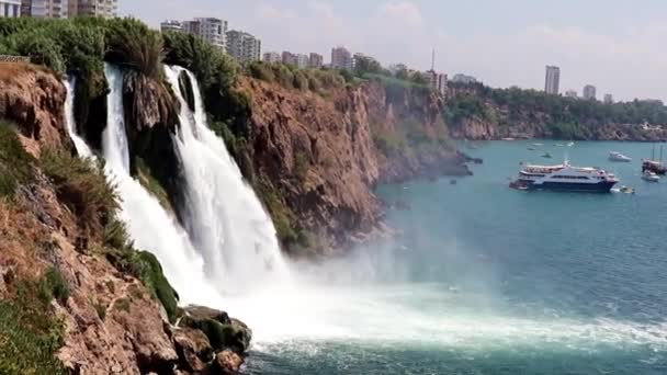 Torrencial Forte Fluxo Cachoeira Parque Baixa Duden Cidade Antalya Turquia — Vídeo de Stock