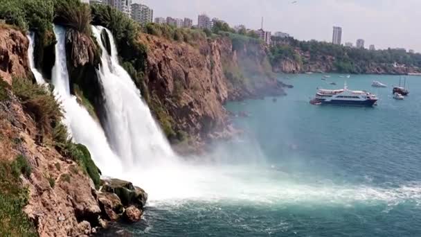 Torrencial Forte Fluxo Cachoeira Parque Baixa Duden Cidade Antalya Turquia — Vídeo de Stock