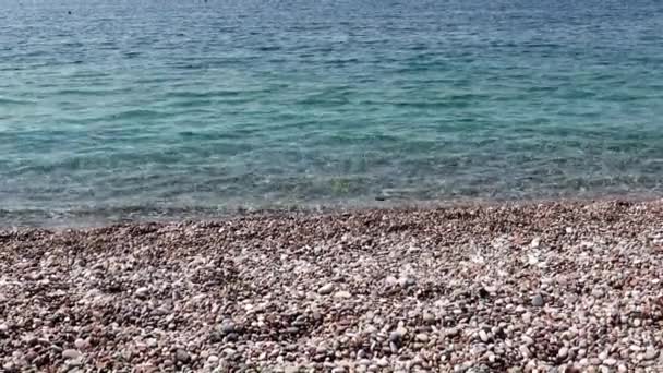 Průzračné Vodní Vlny Středozemního Moře Oblázková Pláž Turecka — Stock video