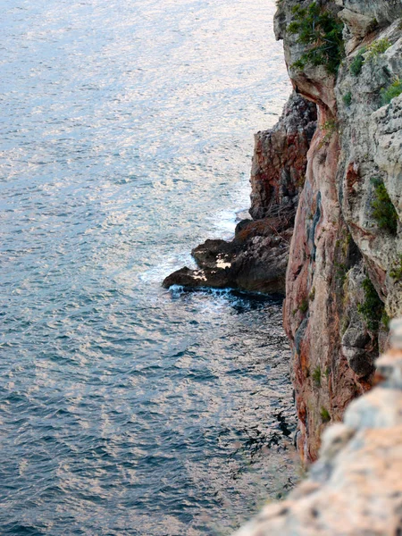 Costa Rochosa Mar Mediterrâneo Costa Cidade Antalya Turquia — Fotografia de Stock