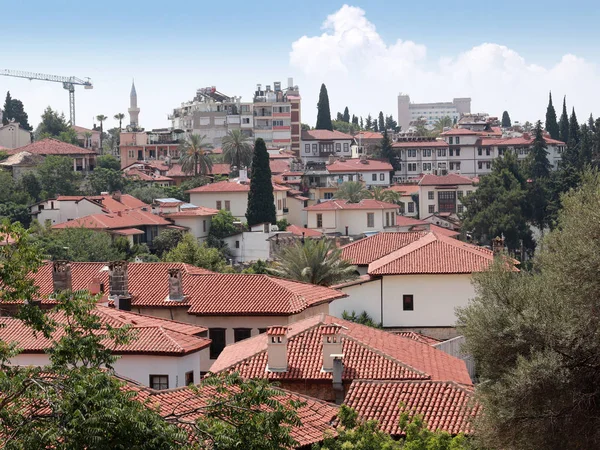 Dlážděné Střechy Staré Zdi Budov Historickém Obvodu Města Antalya Turecko — Stock fotografie