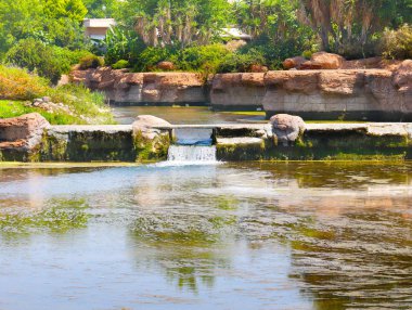 Lara şehir Antalya Türkiye yerleşim bölgesinde pitoresk park Aşağı Duden