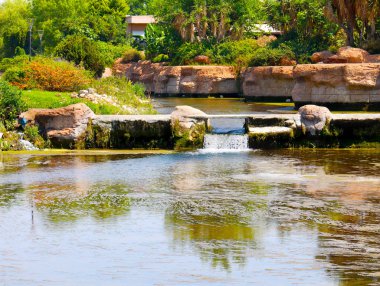 Lara şehir Antalya Türkiye yerleşim bölgesinde pitoresk park Aşağı Duden