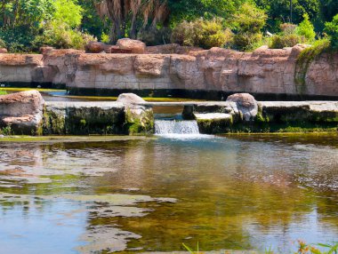 Lara şehir Antalya Türkiye yerleşim bölgesinde pitoresk park Aşağı Duden