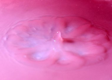 su damlası ile tuhaf desenler