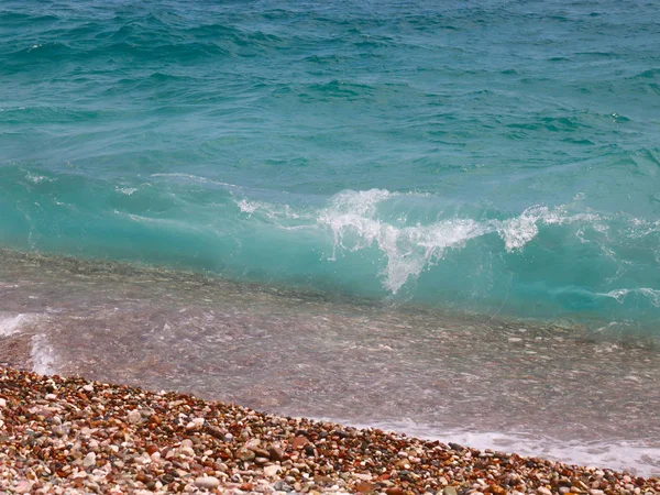 Vackra Vågor Och Kustlinje Stenig Strand — Stockfoto