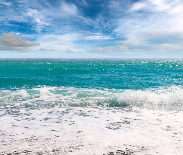 지중해 해안과 하늘의 — 스톡 사진
