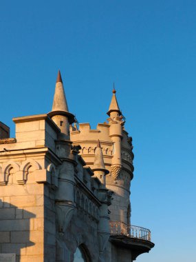 Avrupa'nın en küçük ortaçağ kalesi. Lastochkino gnezdo. Şehir Yalta Kırım.