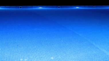 spor rekreasyon alanında berrak havuz suyu