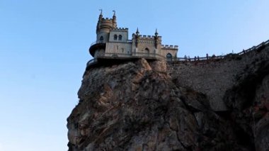Yalta şehrinin sembolü olarak Kırlangıç Yuvası kalesi, Kırım Cumhuriyeti, Lastochkino Gnezdo