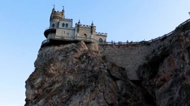 Yalta şehrinin sembolü olarak Kırlangıç Yuvası kalesi, Kırım Cumhuriyeti, Lastochkino Gnezdo
