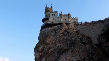 Yalta şehrinin sembolü olarak Kırlangıç Yuvası kalesi, Kırım Cumhuriyeti, Lastochkino Gnezdo