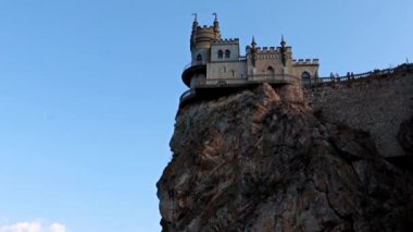 Yalta şehrinin sembolü olarak Kırlangıç Yuvası kalesi, Kırım Cumhuriyeti, Lastochkino Gnezdo