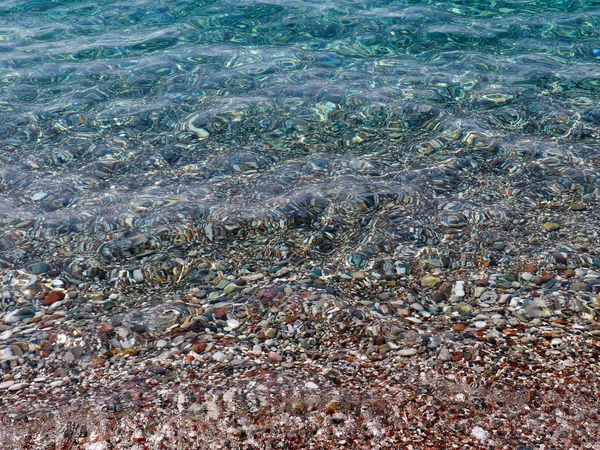 Água Limpa Calma Praia Rochosa Mar Mediterrâneo — Fotografia de Stock