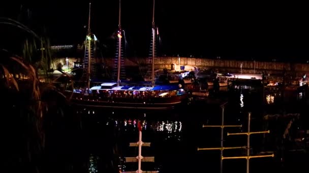 Antalya Natt Kommersiell Hamn Och Fritidsfartyg Turkiet — Stockvideo