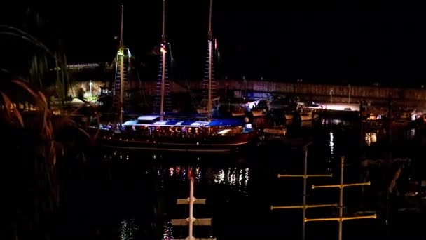 アンタルヤナイト商業港と喜び船トルコ — ストック動画