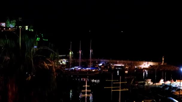 Αττάλεια Νύχτα Εμπορικό Λιμάνι Και Πλοία Αναψυχής Τουρκία — Αρχείο Βίντεο