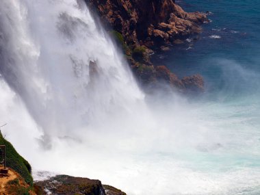 Antalya Lara yerleşim bölgesinde Aşağı Duden Şelalesi, Türkiye