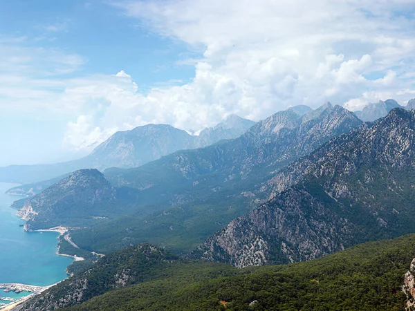 Costa Mar Mediterrâneo Picos Montanha Perto Cidade Antalya Turquia — Fotografia de Stock