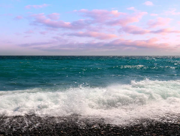 Krásná Slunná Pláž Mořském Pobřeží Jako Místo Dovolenou — Stock fotografie