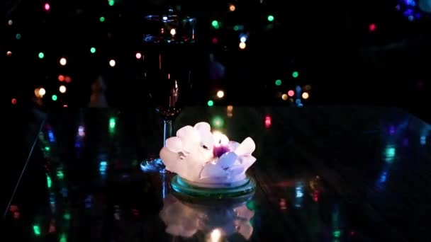 Licht Van Een Brandende Kaars Feestelijke Nieuwjaarsverlichting — Stockvideo