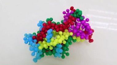 Bir su akışındaki virüs molekülünün plastik modeli