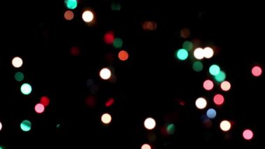 Dekorasyon için aydınlatma derecesi olarak farklı renkte ışık demetleri