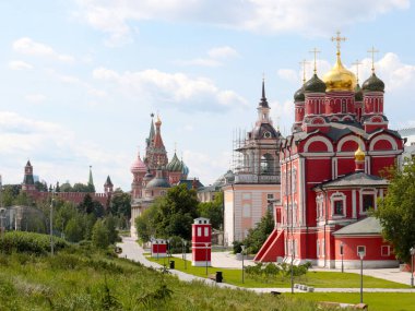 Zaryadye parkında tarihi değeri olan binalar Moskova Rusya