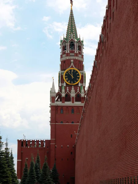 Aiguilles Sur Cadran Horloge Dans Tour Spasskaya Ancien Kremlin Moscou — Photo