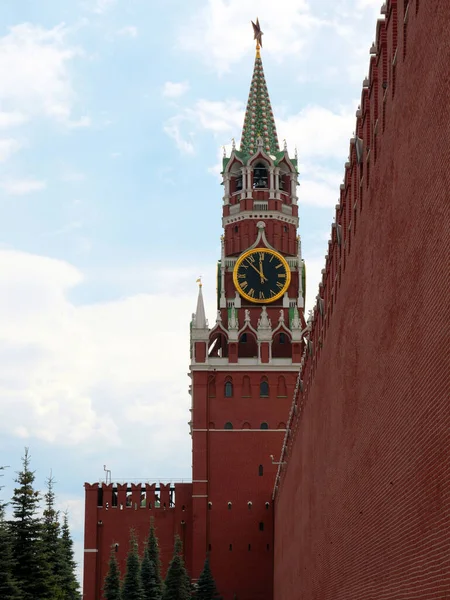 Aiguilles Sur Cadran Horloge Dans Tour Spasskaya Ancien Kremlin Moscou — Photo