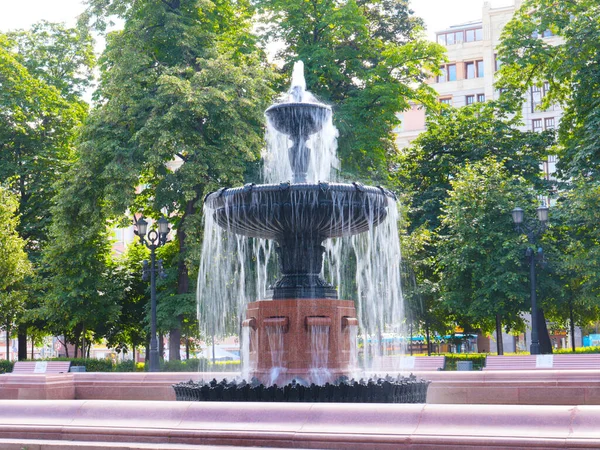 Чисті Струмки Чистої Води Фонтані Пушкінській Площі Парку Москви — стокове фото